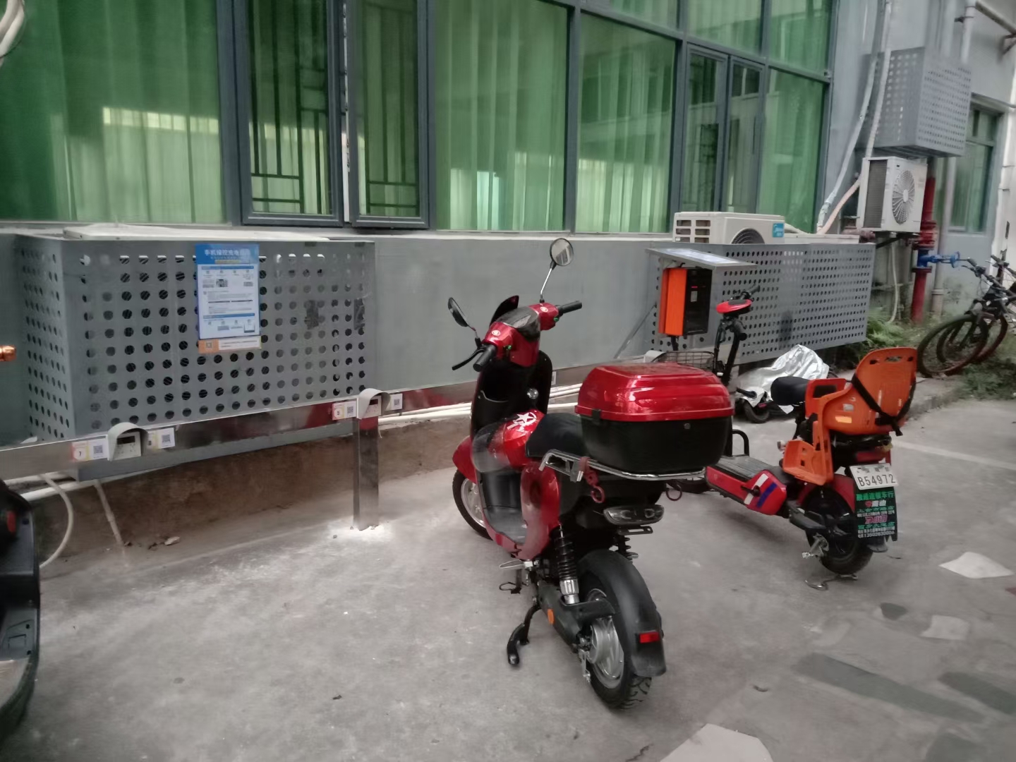 小區(qū)電動車充電樁怎么合作？