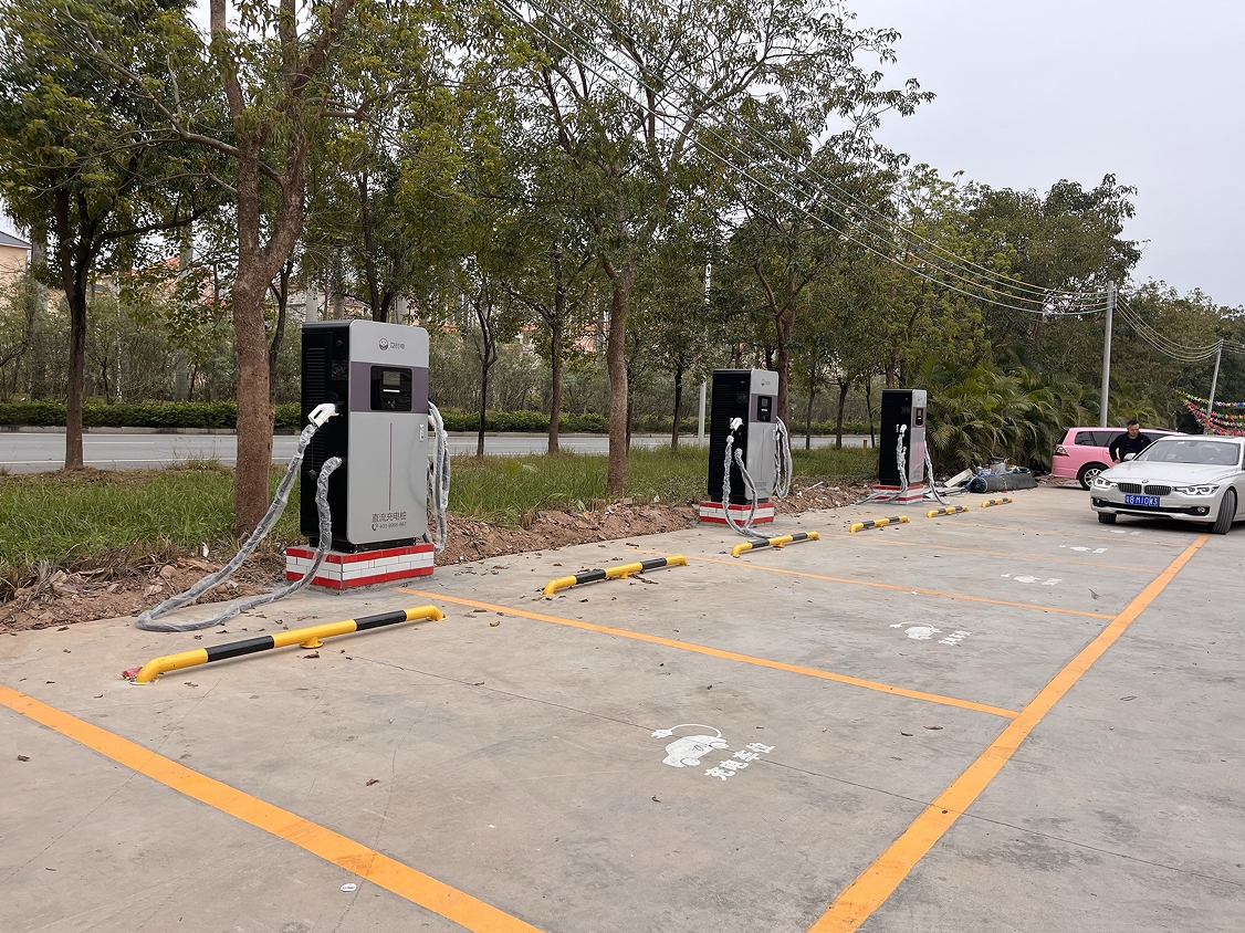 北京市發(fā)布《北京市新能源汽車高質(zhì)量超級(jí)充電站發(fā)展行動(dòng)計(jì)劃》